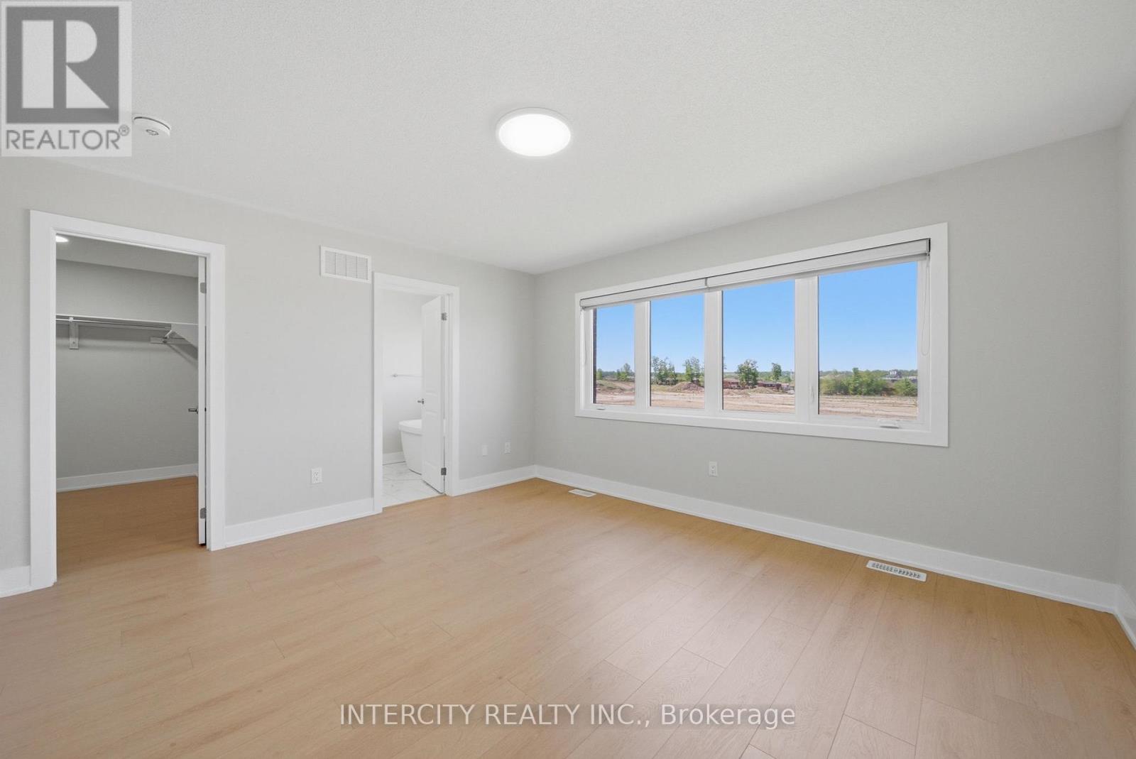 10 Kingsbury Trail, Barrie, Ontario L9J 0W9 - Photo 30 - S13709346