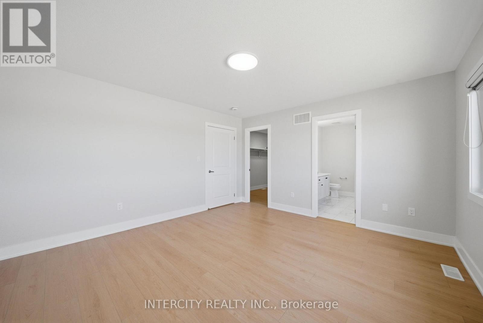 10 Kingsbury Trail, Barrie, Ontario L9J 0W9 - Photo 31 - S13709346