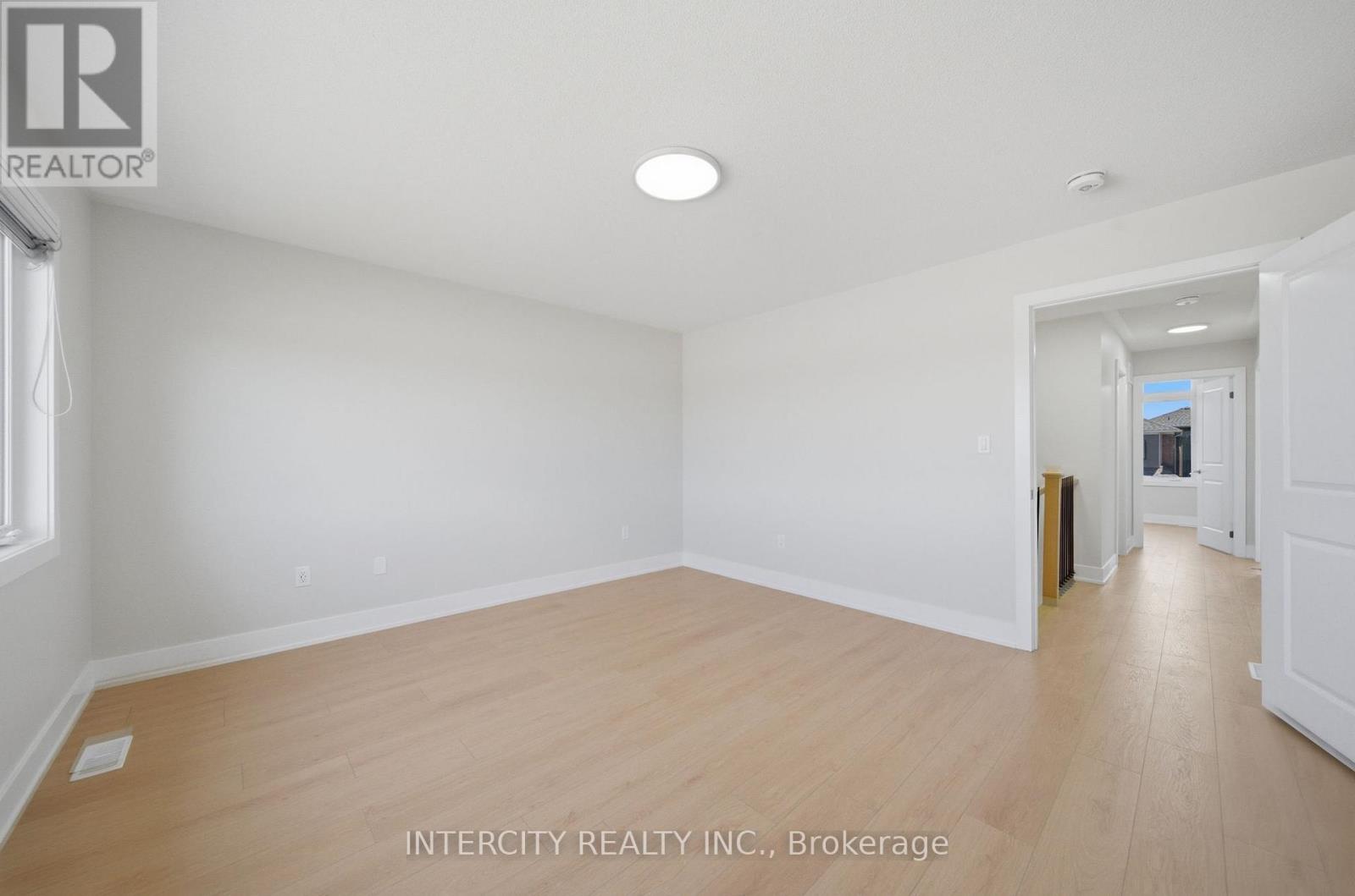 10 Kingsbury Trail, Barrie, Ontario L9J 0W9 - Photo 32 - S13709346