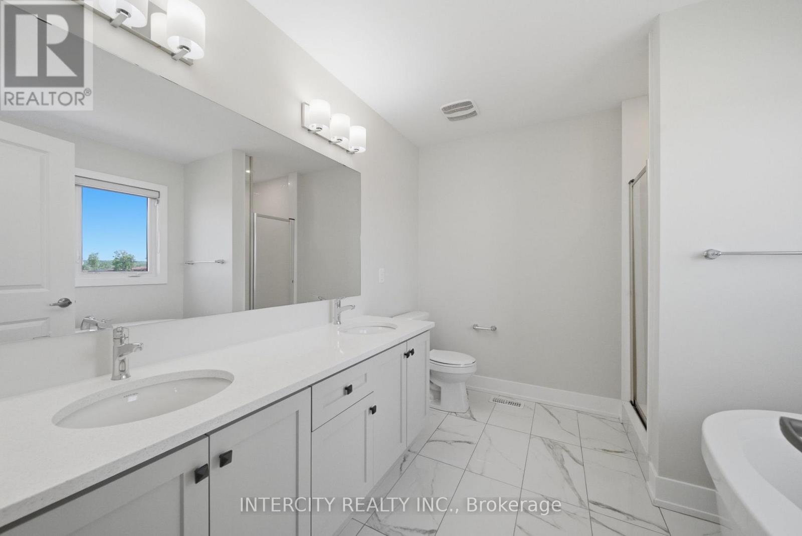 10 Kingsbury Trail, Barrie, Ontario L9J 0W9 - Photo 33 - S13709346