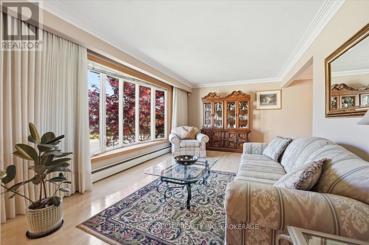 41 ALBERT STREET W, Thorold, Ontario