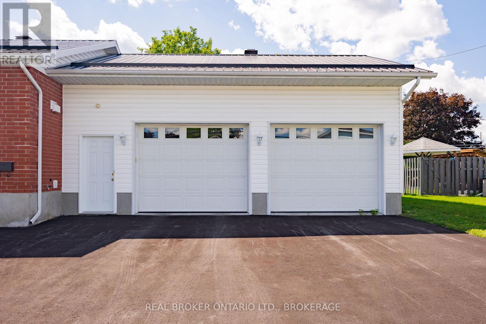 238 Bishop Street S, North Glengarry, Ontario  K0C 1A0 - Photo 4 - X13709402