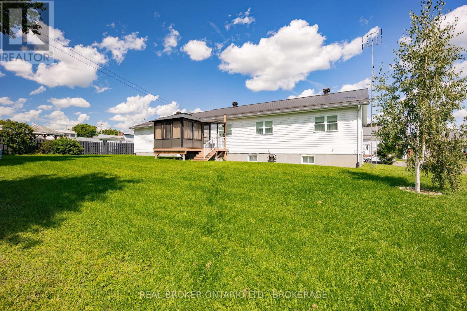 238 Bishop Street S, North Glengarry, Ontario  K0C 1A0 - Photo 43 - X13709402