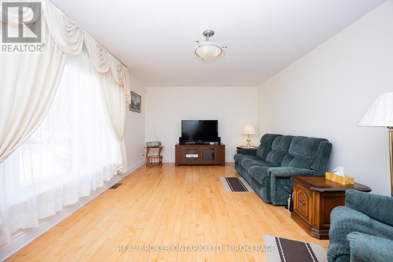238 Bishop Street S, North Glengarry, Ontario  K0C 1A0 - Photo 7 - X13709402