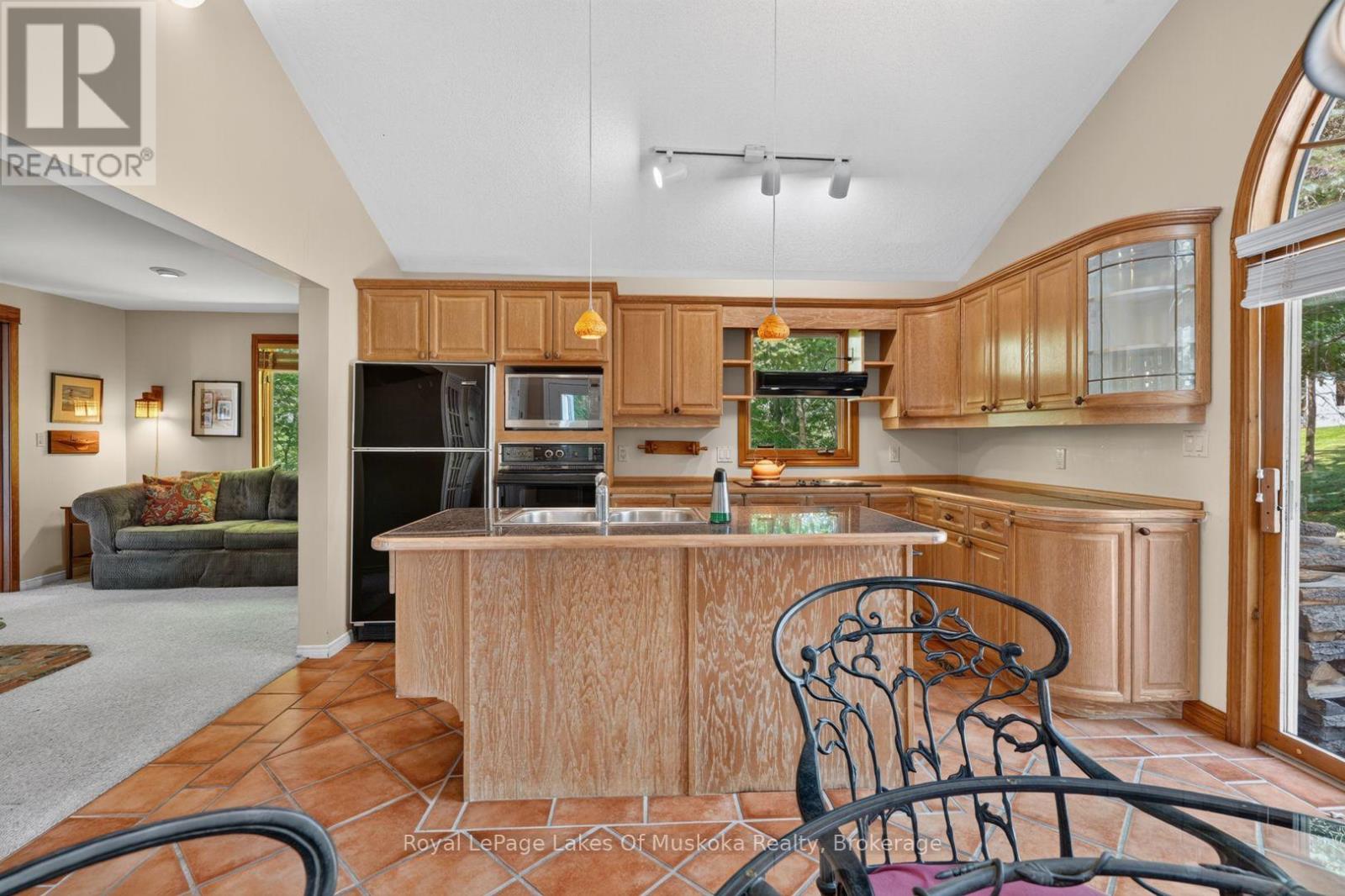 40 Entrance Drive, Bracebridge, Ontario  P1L 1H2 - Photo 18 - X13709404