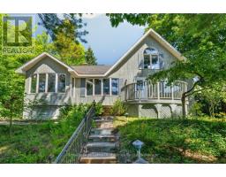 40 ENTRANCE DRIVE, Bracebridge, Ontario