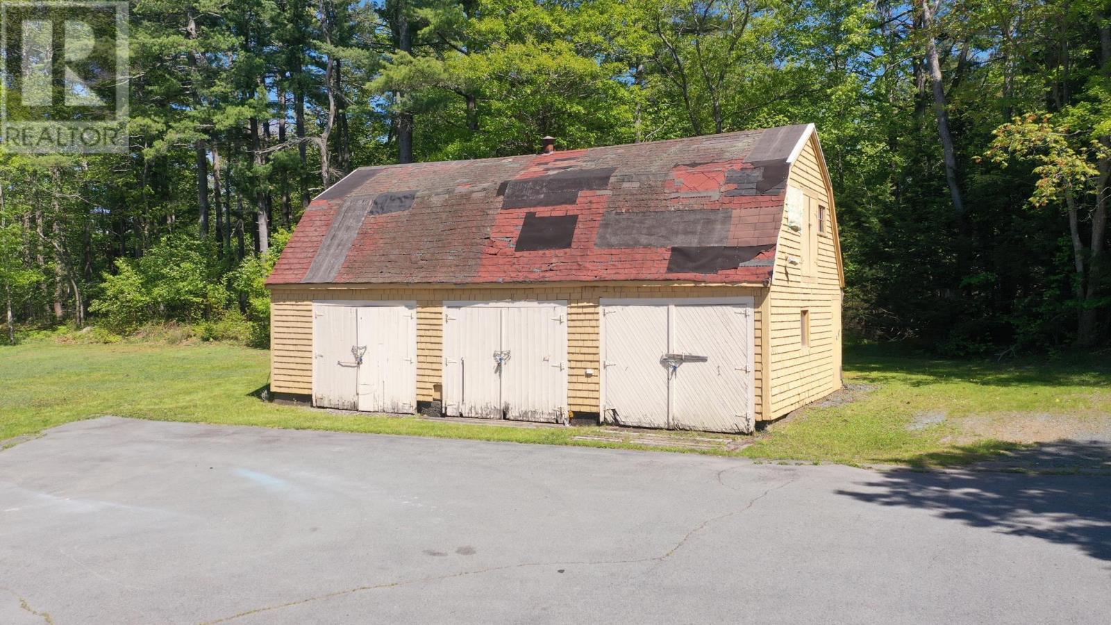 83 Jubilee Road, Bridgewater, Nova Scotia  B4V 2A3 - Photo 35 - 202613514