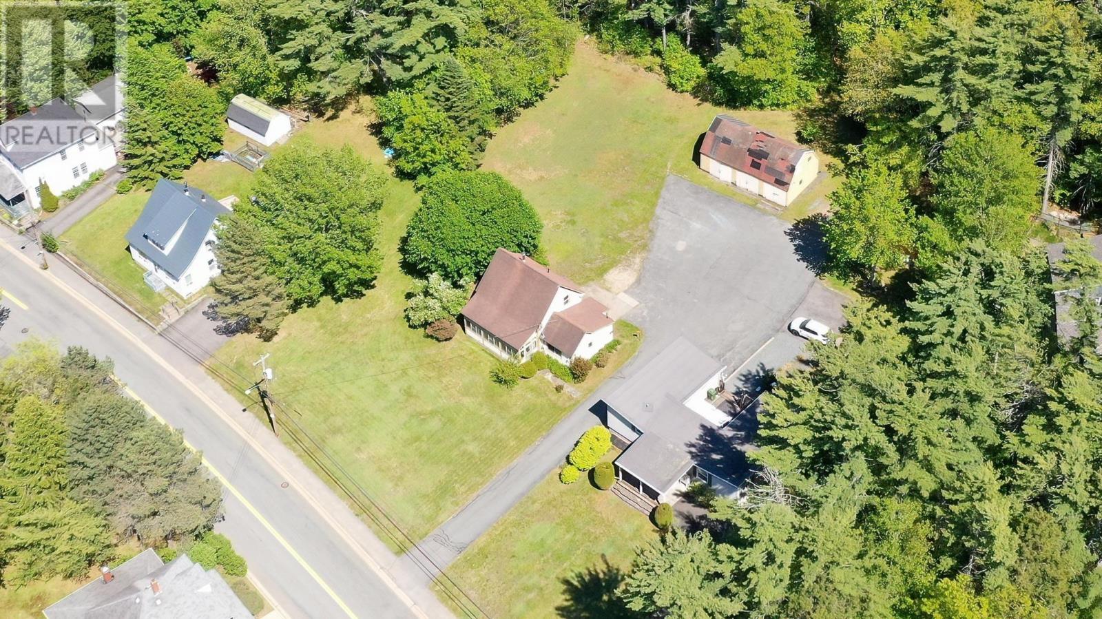 83 Jubilee Road, Bridgewater, Nova Scotia  B4V 2A3 - Photo 32 - 202613514
