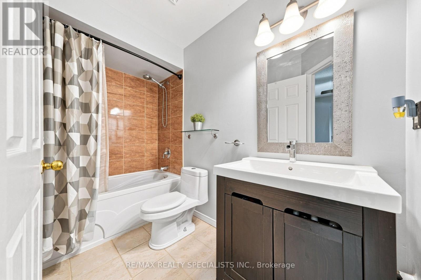 3881 Ponderosa Lane, Mississauga, Ontario  L5N 6W4 - Photo 19 - W13709368