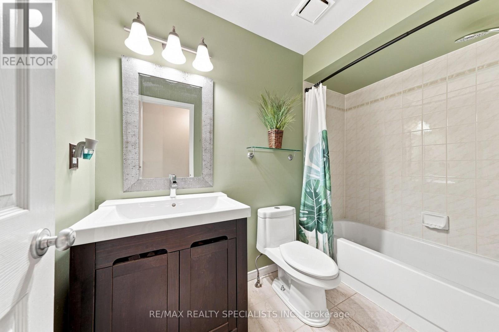 3881 Ponderosa Lane, Mississauga, Ontario  L5N 6W4 - Photo 22 - W13709368