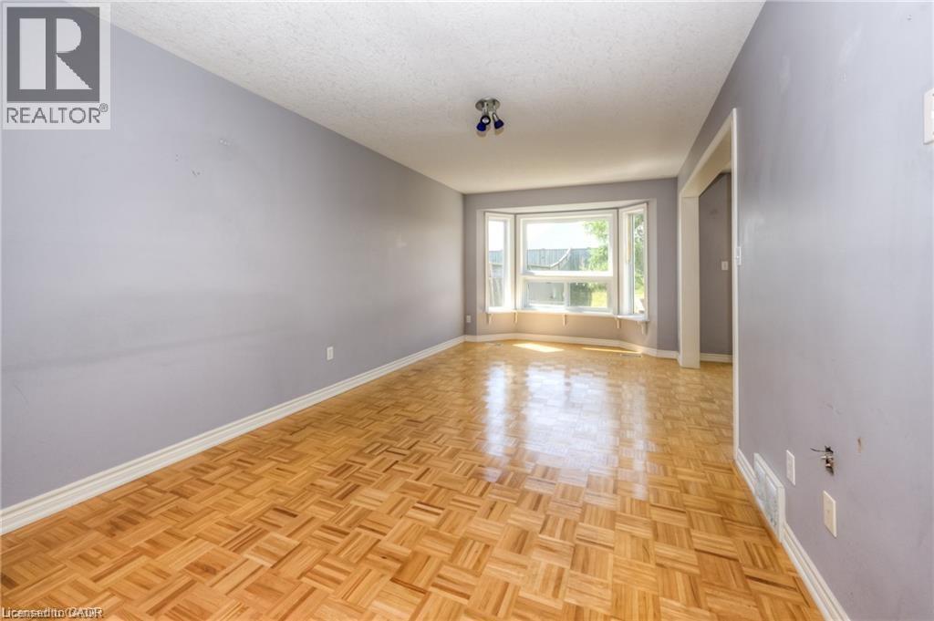 53 Wingfield Avenue, Stratford, Ontario  N5A 7R5 - Photo 8 - 40842227