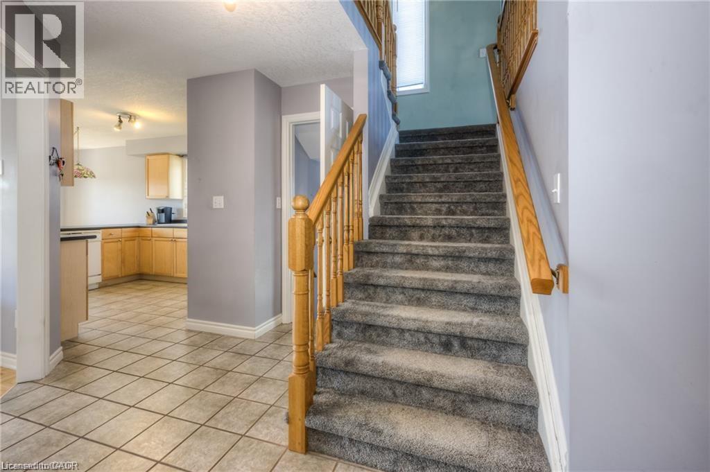 53 Wingfield Avenue, Stratford, Ontario  N5A 7R5 - Photo 7 - 40842227