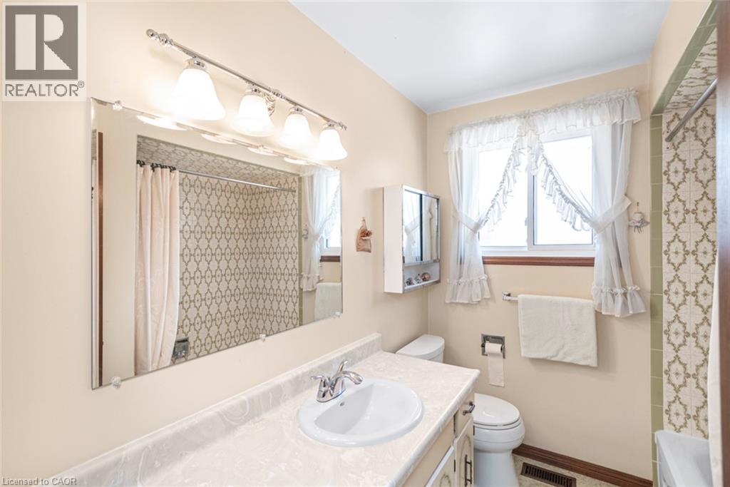 20 Birchlawn Drive, Stoney Creek, Ontario  L8G 4B6 - Photo 28 - 40848492