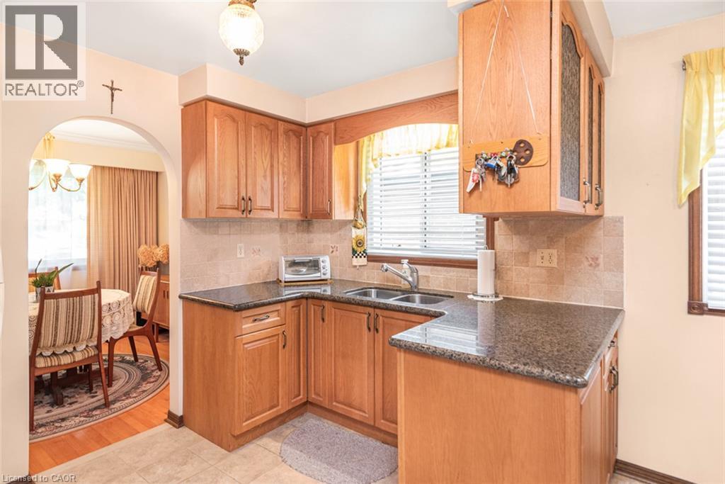 20 Birchlawn Drive, Stoney Creek, Ontario  L8G 4B6 - Photo 17 - 40848492