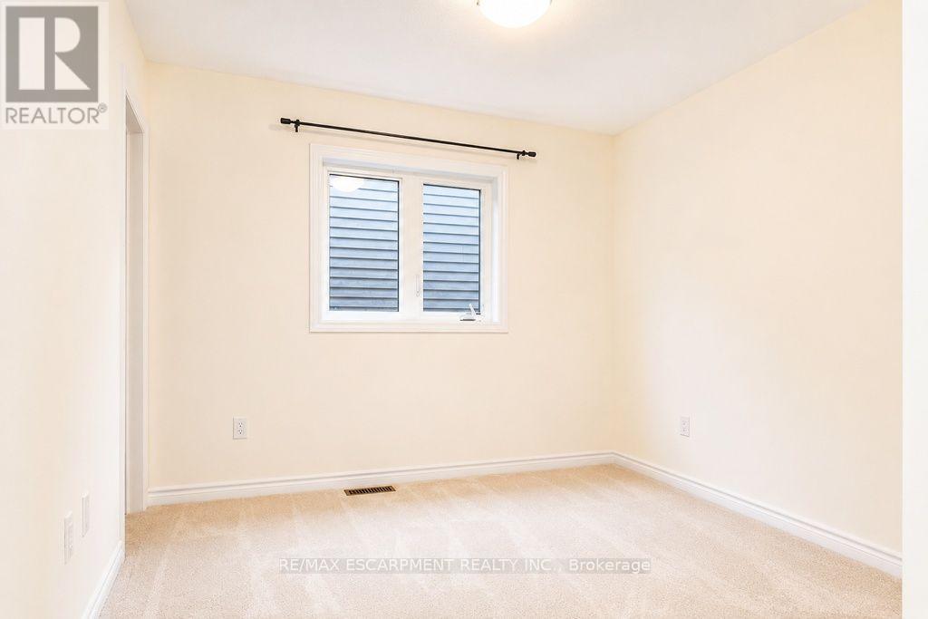 5 Sleeth Street, Brantford, Ontario  N3S 0J7 - Photo 5 - X13709424
