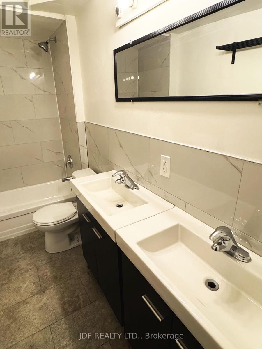 Main Floor - 383 Lansdowne Avenue, Toronto, Ontario  M6H 3Y2 - Photo 15 - C13419544