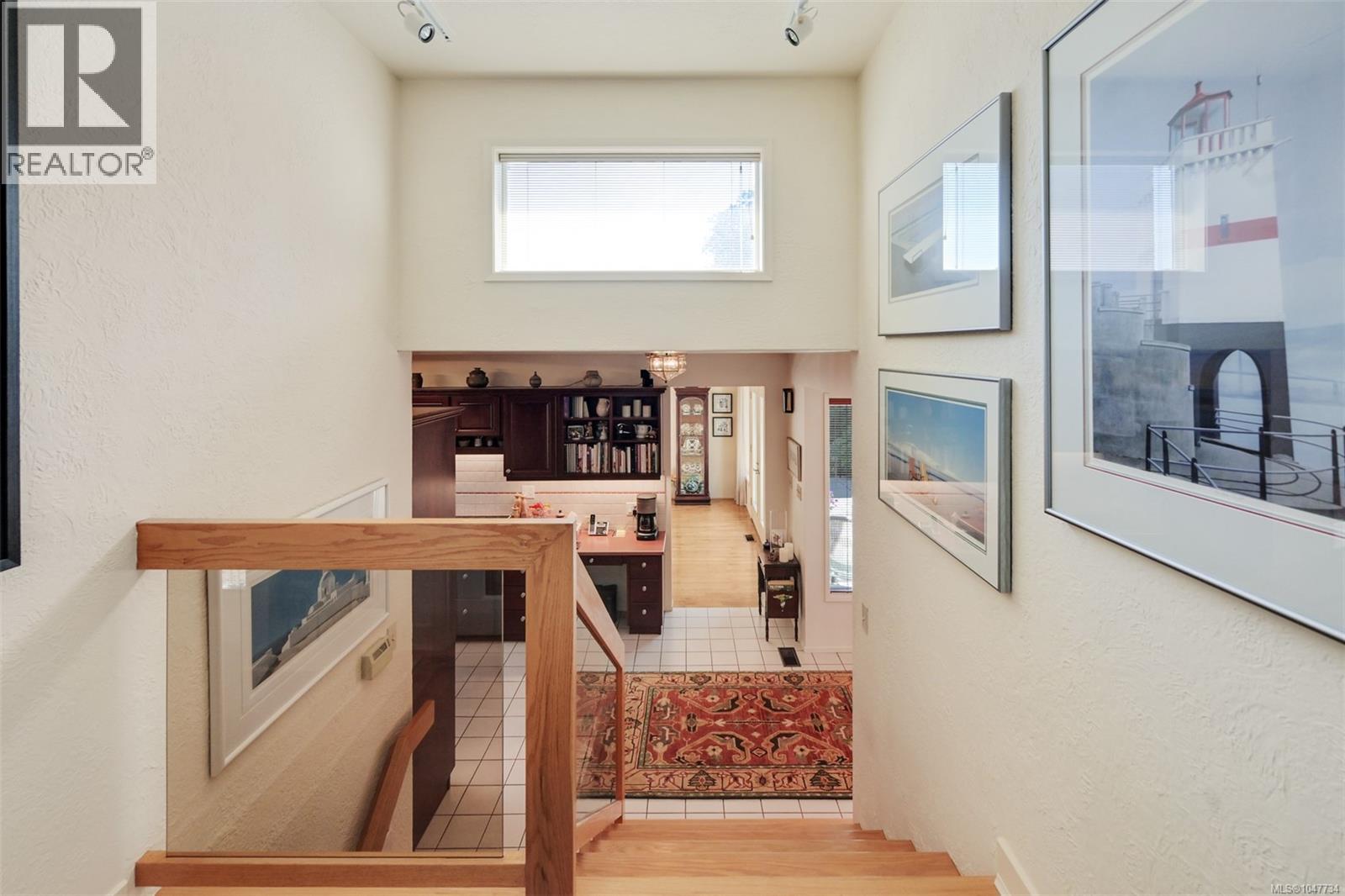 1557 Edgemont Rd, Saanich, British Columbia  V8N 4P7 - Photo 30 - 1047734
