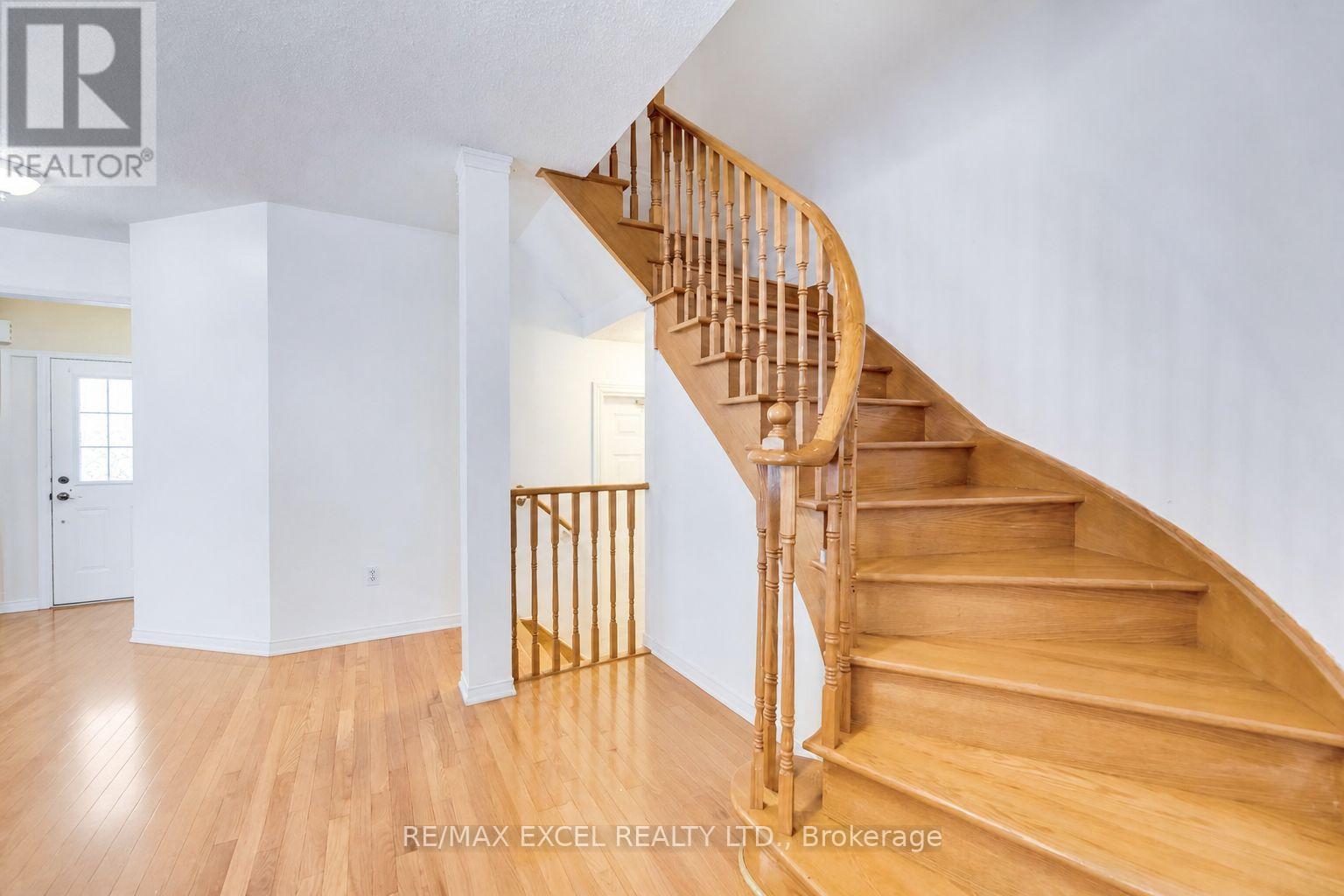 50 Casabel Drive, Vaughan, Ontario  L6A 3L7 - Photo 5 - N13709242