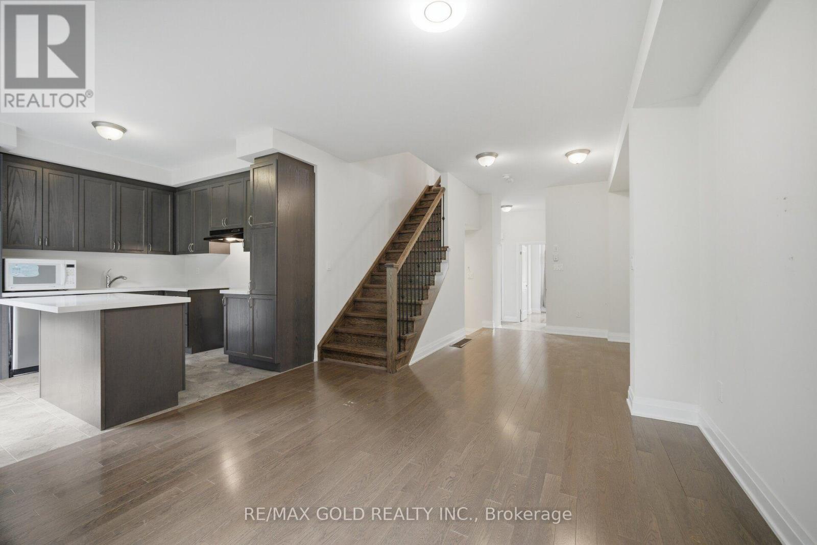 9 Oliana Way, Brampton, Ontario  L6Y 6G8 - Photo 18 - W13698382