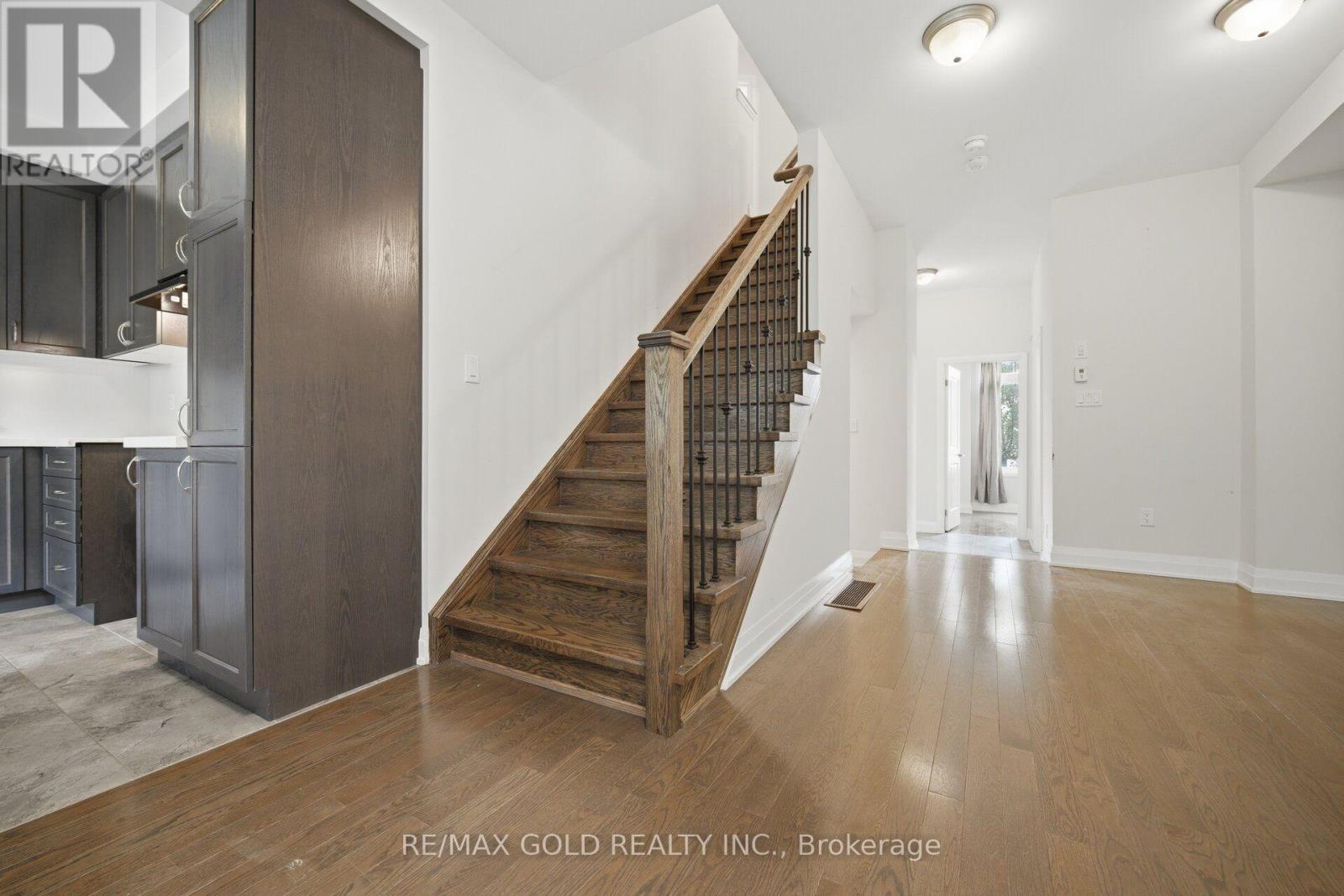 9 Oliana Way, Brampton, Ontario  L6Y 6G8 - Photo 23 - W13698382