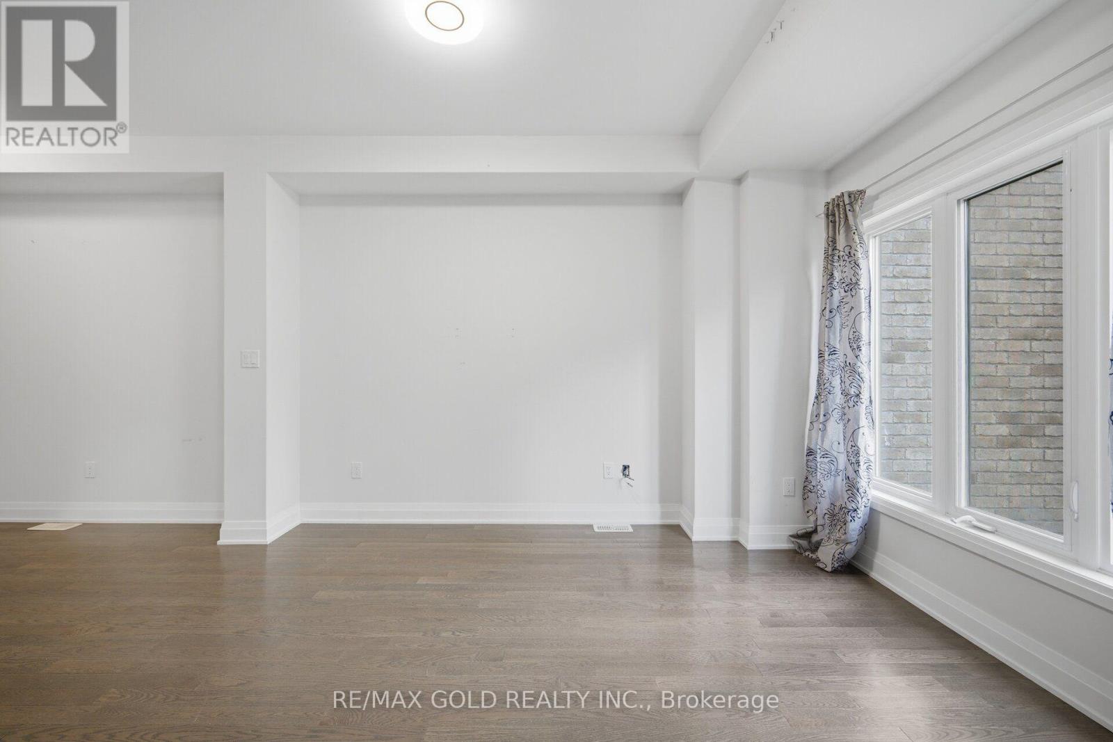 9 Oliana Way, Brampton, Ontario  L6Y 6G8 - Photo 17 - W13698382