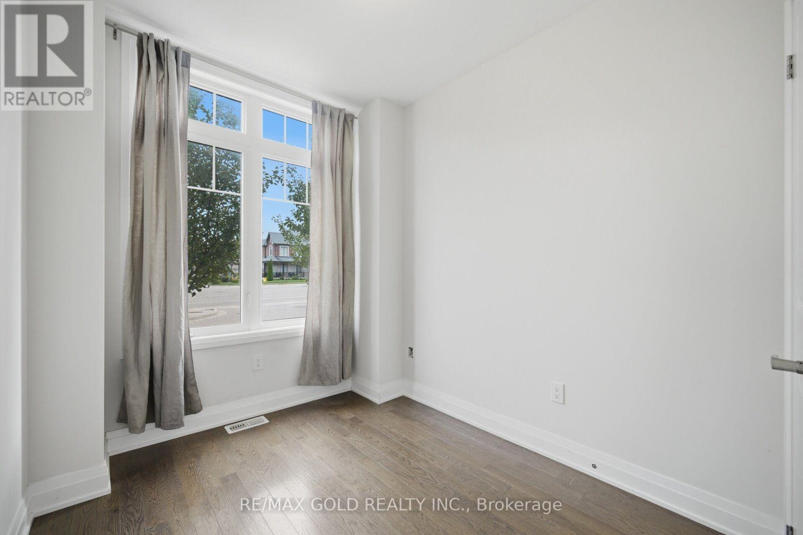 9 Oliana Way, Brampton, Ontario  L6Y 6G8 - Photo 21 - W13698382