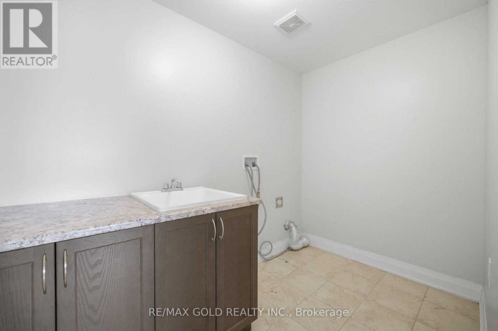 9 Oliana Way, Brampton, Ontario  L6Y 6G8 - Photo 35 - W13698382