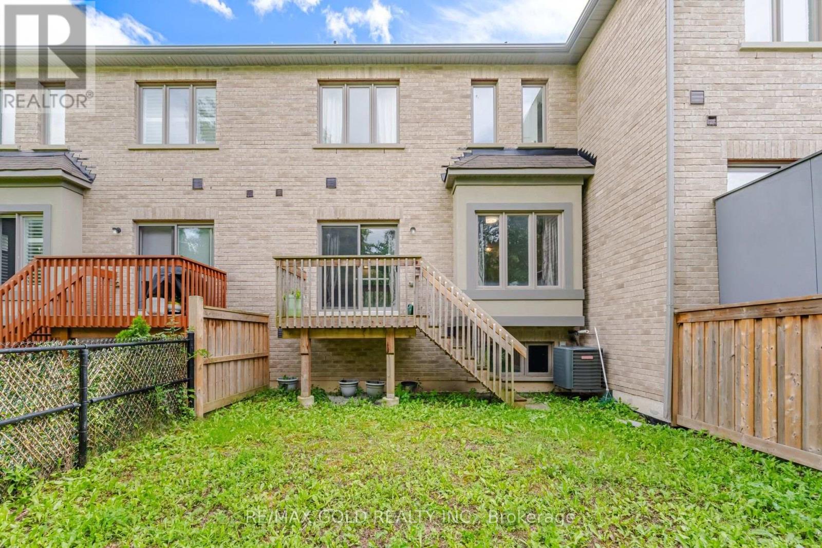 9 Oliana Way, Brampton, Ontario  L6Y 6G8 - Photo 44 - W13698382