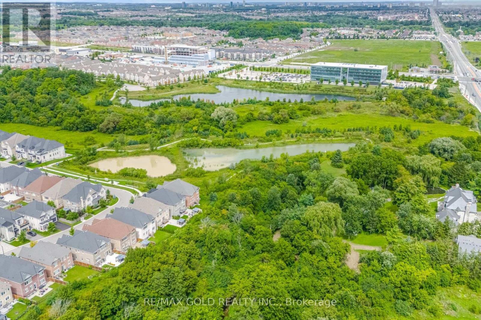 9 Oliana Way, Brampton, Ontario  L6Y 6G8 - Photo 48 - W13698382