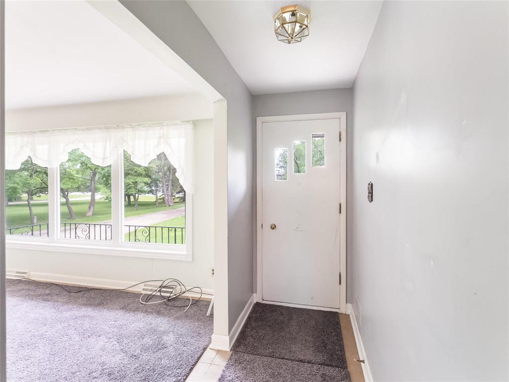 631 Hoddinott Road, East St Paul, Manitoba  R2E 0H7 - Photo 11 - 202616537