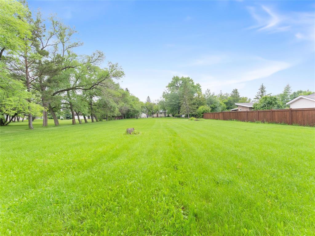631 Hoddinott Road, East St Paul, Manitoba  R2E 0H7 - Photo 42 - 202616537