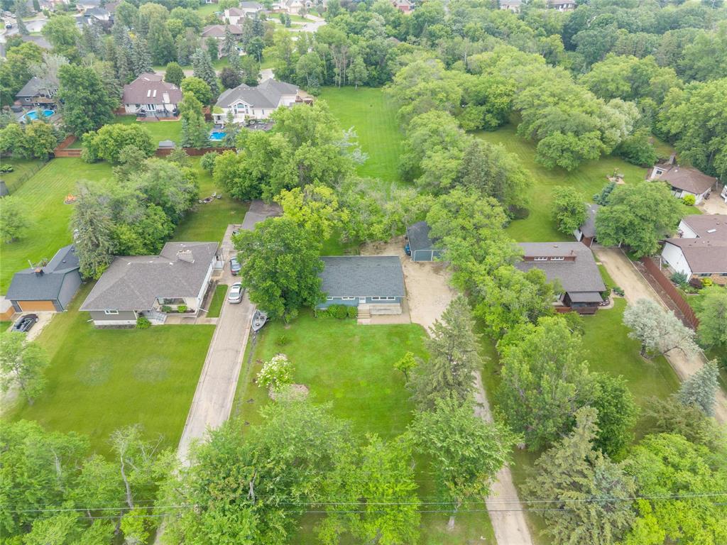631 Hoddinott Road, East St Paul, Manitoba  R2E 0H7 - Photo 6 - 202616537
