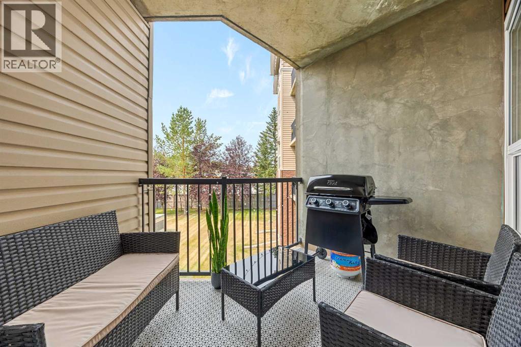 2213, 73 Erin Woods Court, Calgary, Alberta  T2B 3V2 - Photo 18 - A2336354