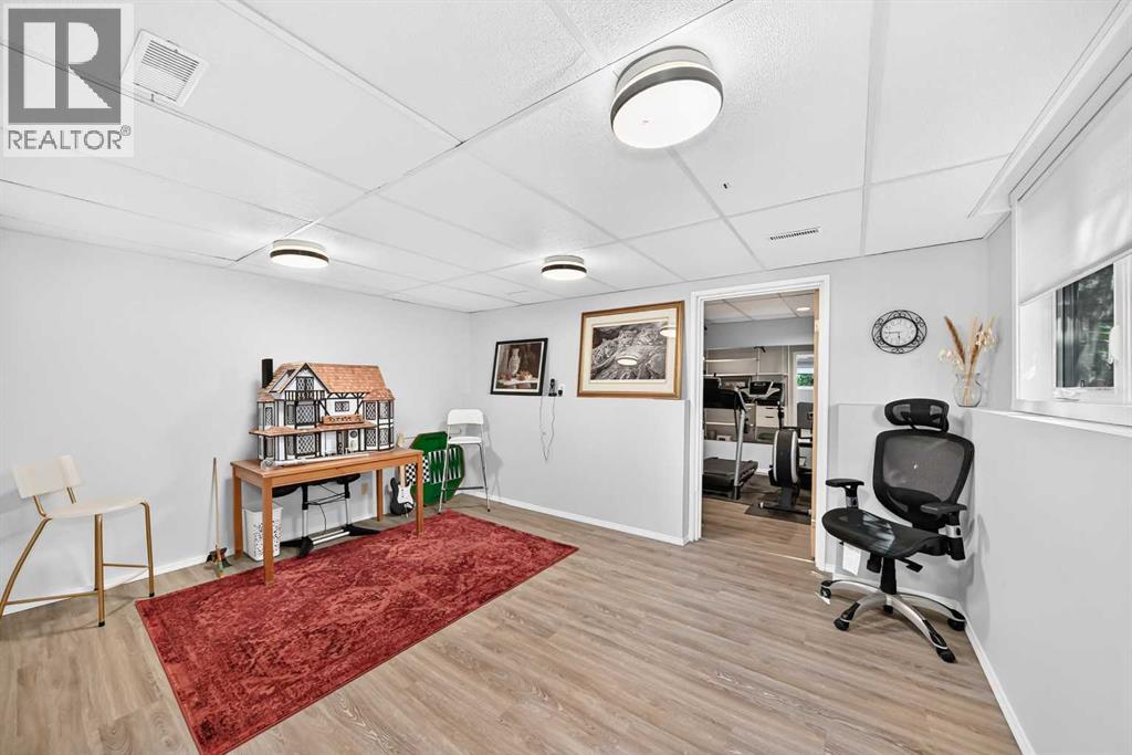 9120 48 Avenue Nw, Calgary, Alberta  T3B 2B2 - Photo 28 - A2337039