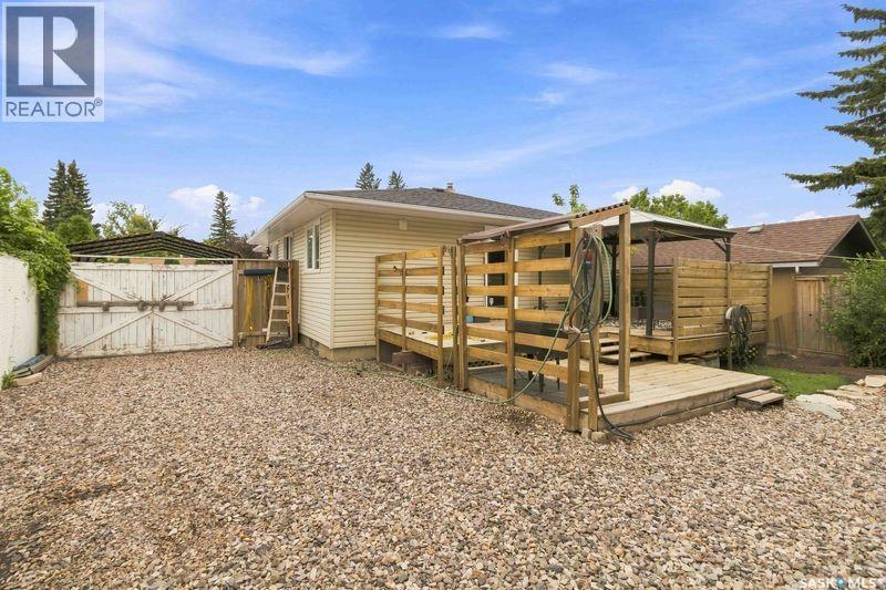22 Columbia Drive, Saskatoon, Saskatchewan  S7K 1E5 - Photo 19 - SK046527