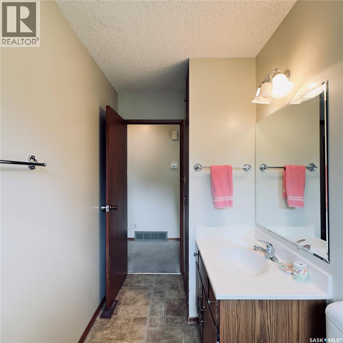 410 1st Street S, Waldheim, Saskatchewan  S0K 4R0 - Photo 17 - SK046380