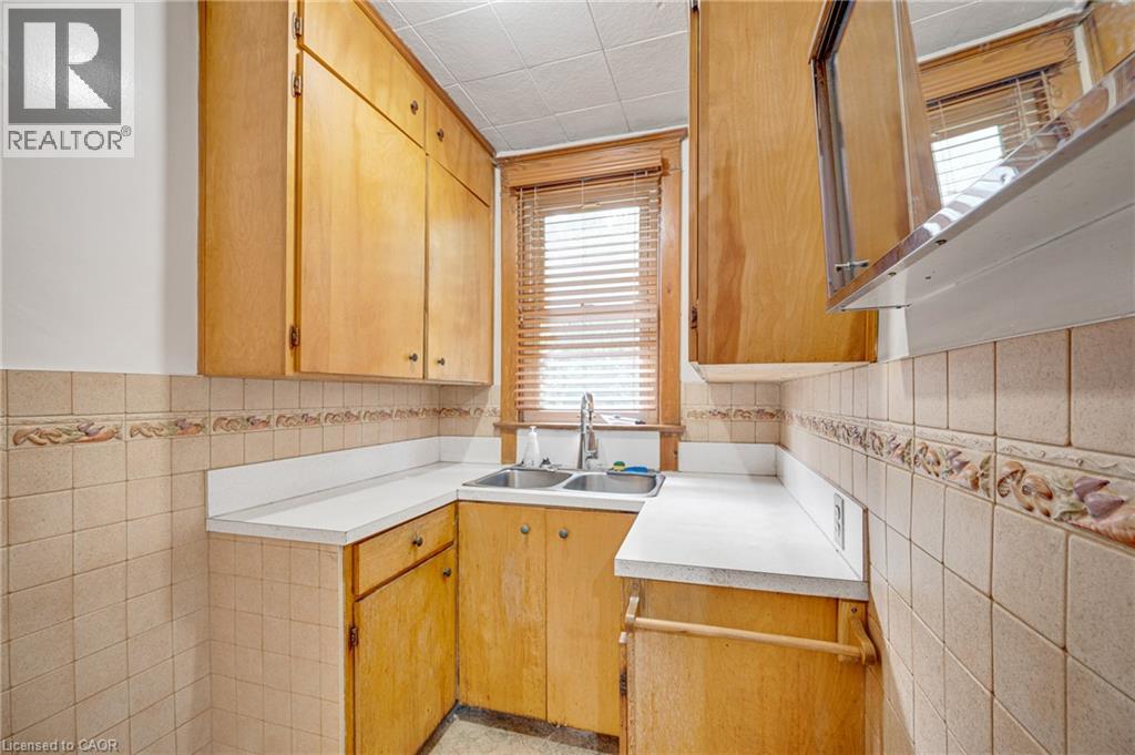 204 Rosslyn Avenue S, Hamilton, Ontario  L8M 3J5 - Photo 13 - 40858109