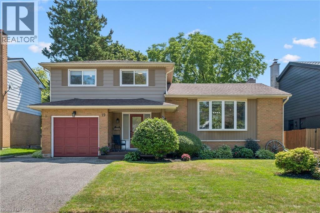 19 Mcgarry Drive, Kitchener, Ontario N2N 1A3 - Photo 1 - 40858152