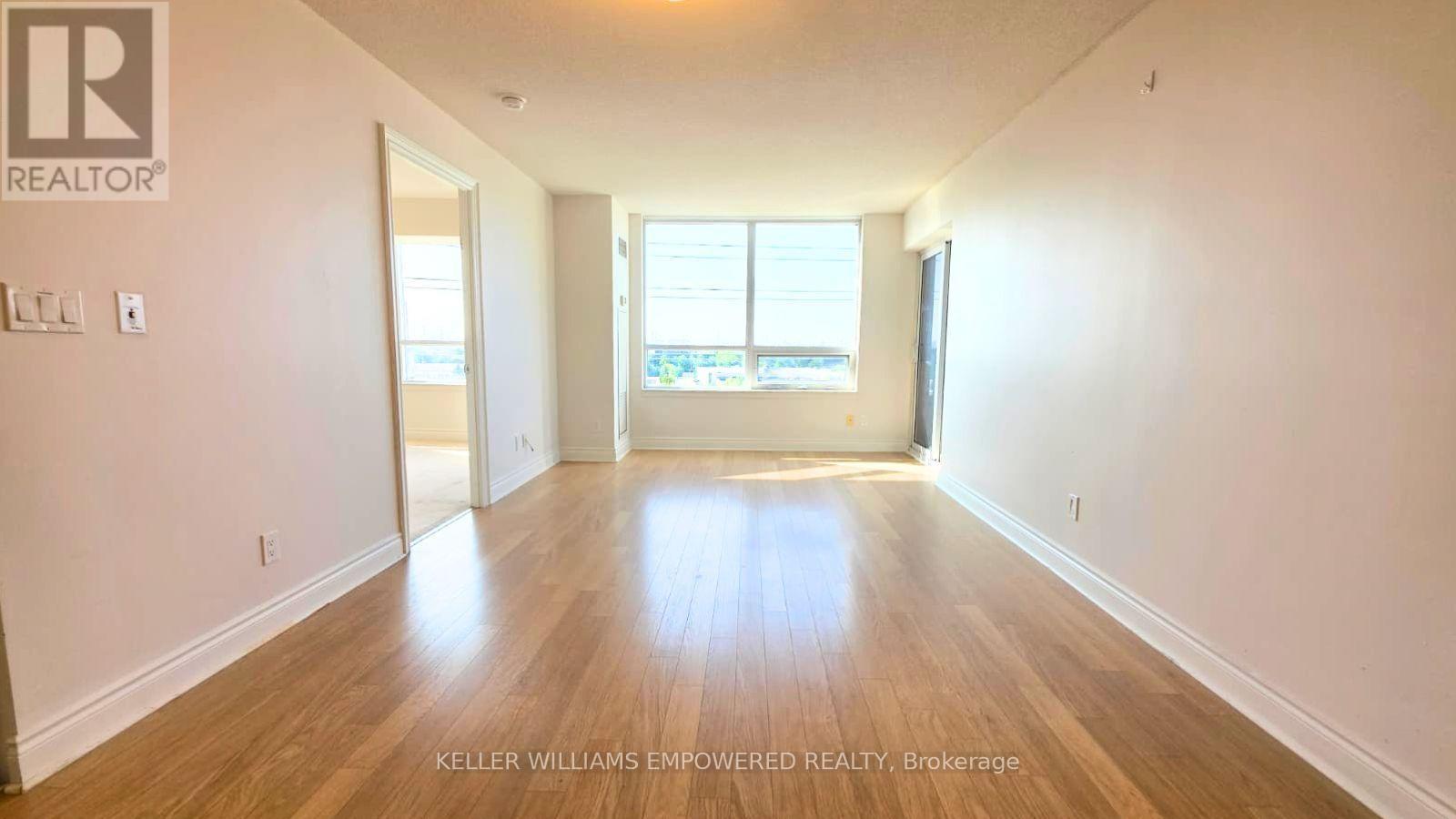 872 - 23 Cox Boulevard, Markham, Ontario L3R 7Z9 - Photo 3 - N13663474