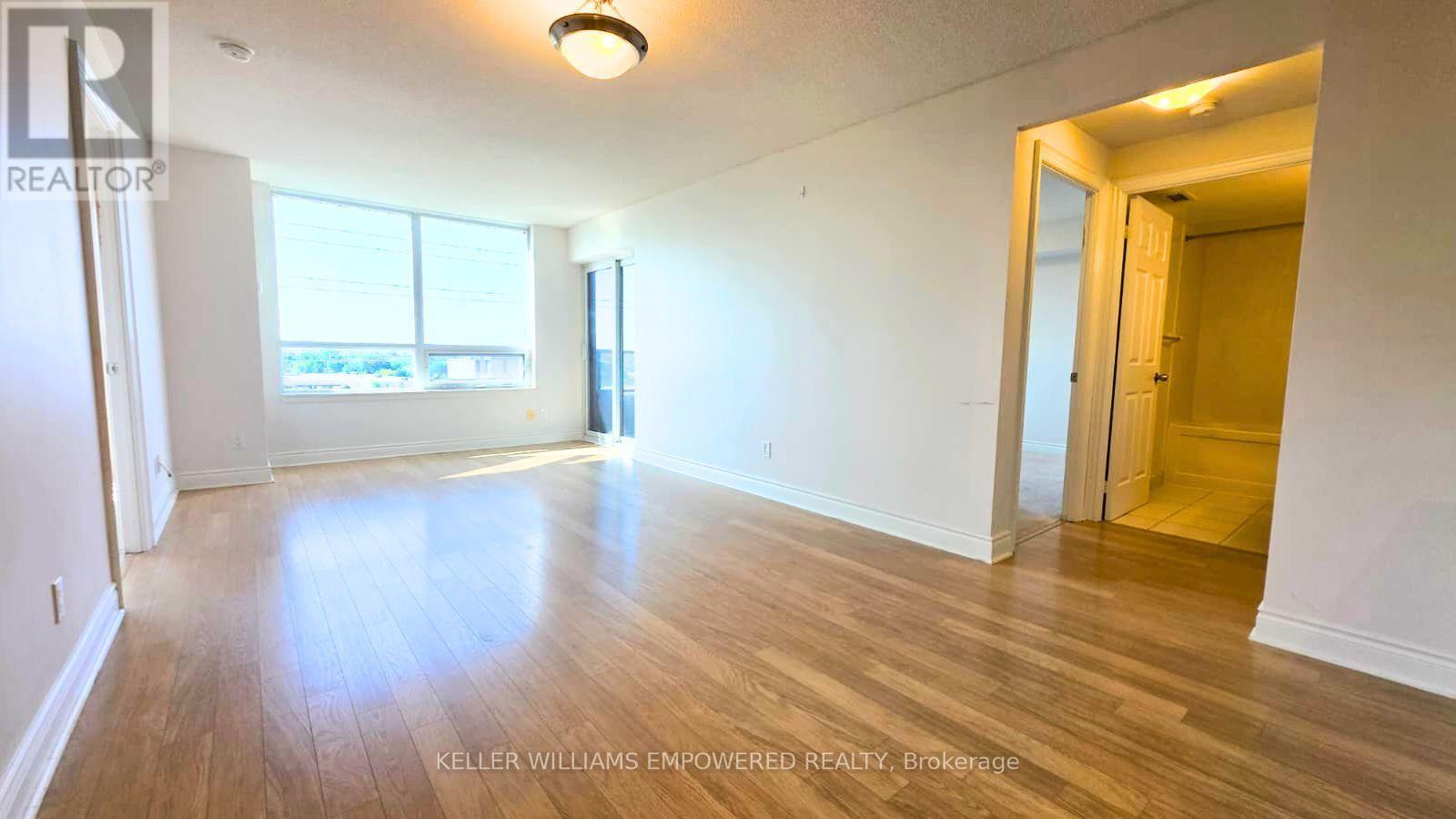 872 - 23 Cox Boulevard, Markham, Ontario L3R 7Z9 - Photo 4 - N13663474
