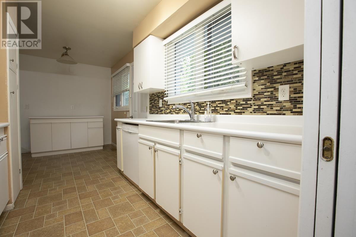 22 Princess Cres, Sault Ste. Marie, Ontario  P6B 3P3 - Photo 12 - SM262297