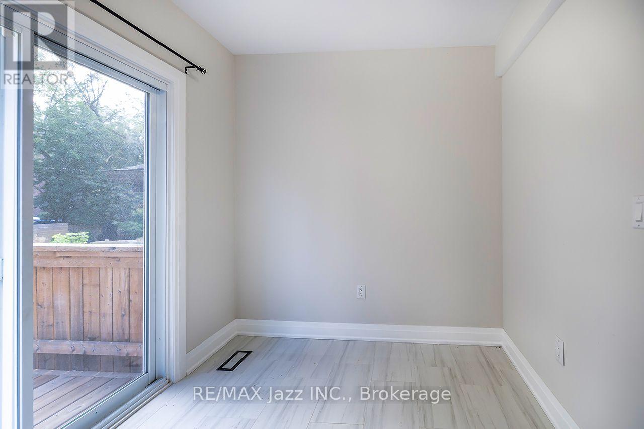 37 Lincoln Street, Ajax, Ontario  L1S 6C4 - Photo 9 - E13709518