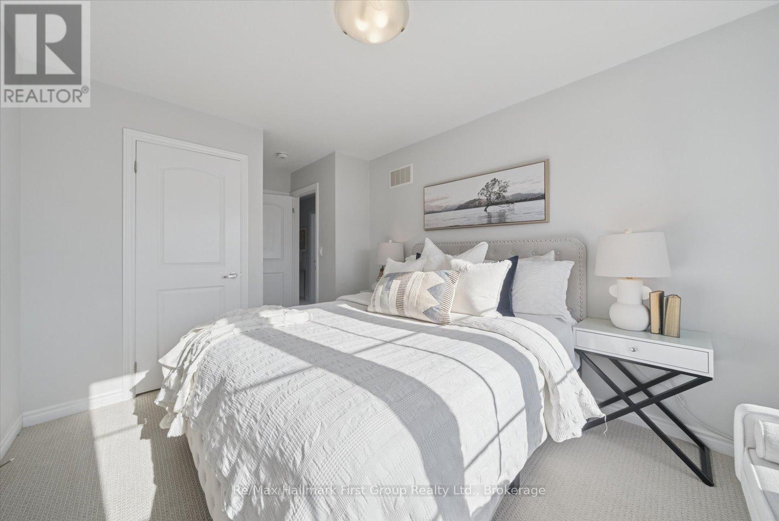 40 Porcelain Way, Whitby, Ontario  L1R 0R6 - Photo 15 - E13709628