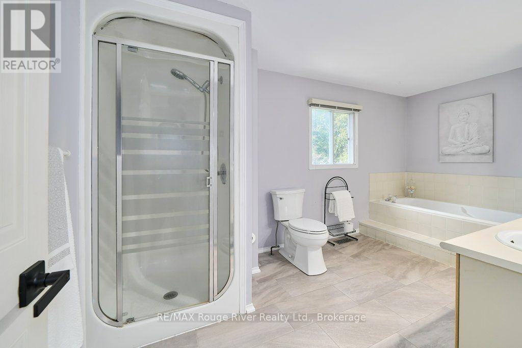 939 Catskill Drive, Oshawa, Ontario  L1J 8J9 - Photo 31 - E13709632