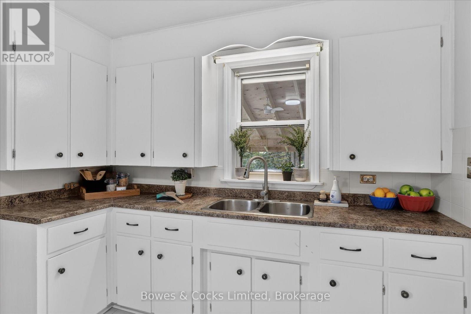 1193 Clonsilla Avenue, Peterborough, Ontario  K9J 5Y6 - Photo 14 - X13709460