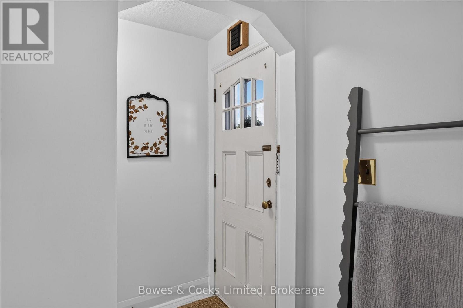 1193 Clonsilla Avenue, Peterborough, Ontario  K9J 5Y6 - Photo 6 - X13709460