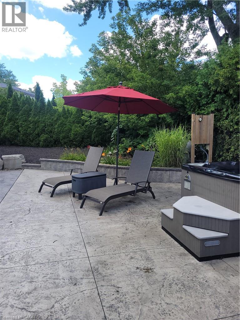 23 Bentley Place, Hamilton, Ontario  L9C 2R5 - Photo 25 - 40853161