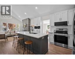 1041 SHEPHERD'S Drive, Burlington, Ontario