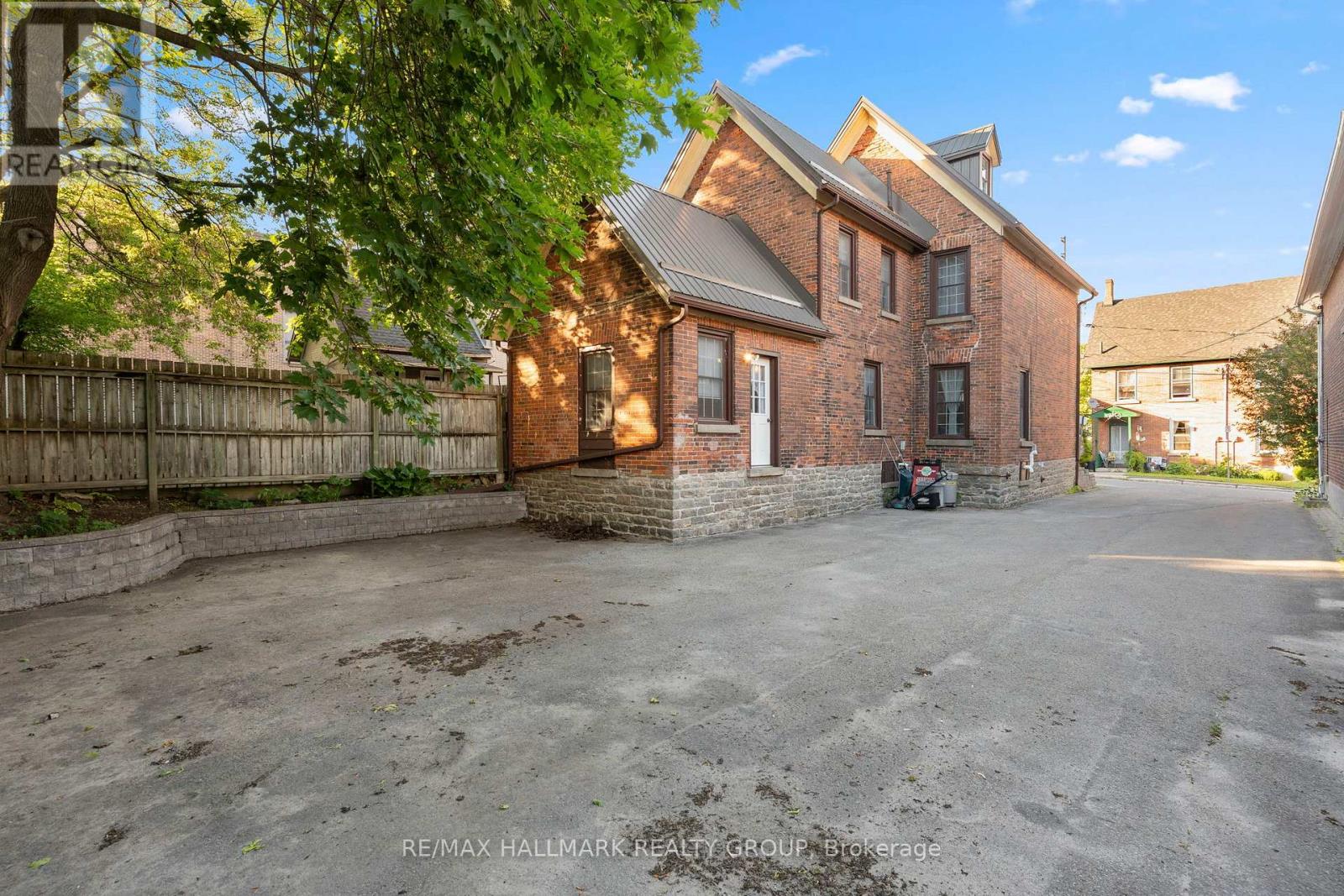 32 St. Andrew Street, Brockville, Ontario  K6V 4X4 - Photo 32 - X13709526