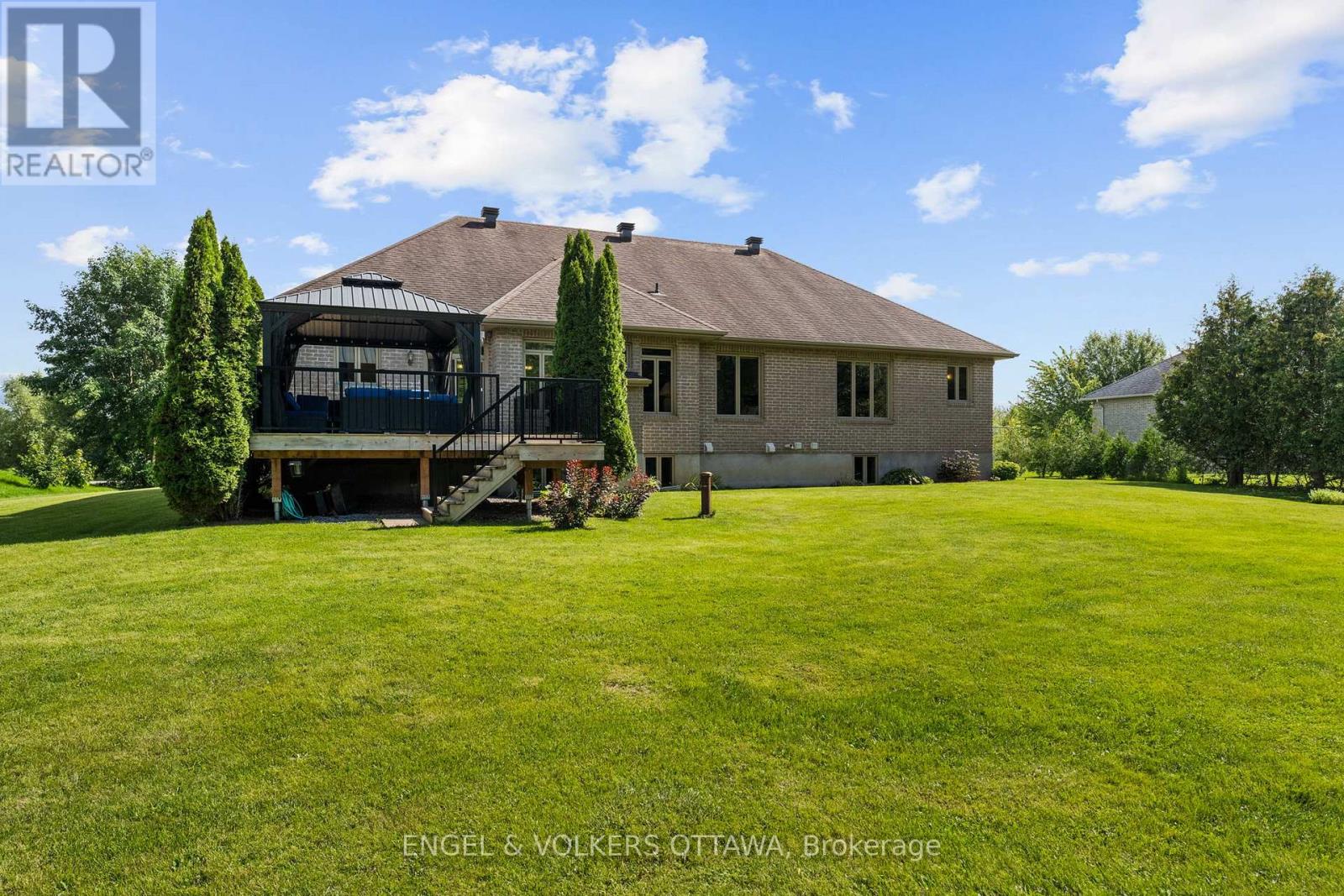 557 Tullamore Street, Ottawa, Ontario  K1X 0A2 - Photo 34 - X13709558